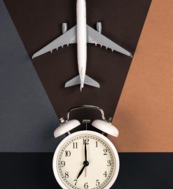 Vol retardé de 3 heures ou plus : quelles sont les conditions d’indemnisation ?