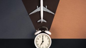Vol retardé de 3 heures ou plus : quelles sont les conditions d'indemnisation ?